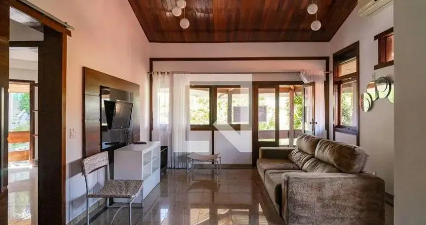 Casa / Sobrado em Condomínio para Venda - Piratininga, 3 Quartos,  330 m² - Niterói