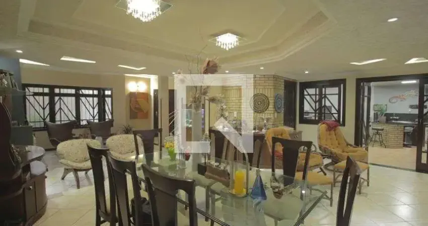 Casa para Venda - Bairro Fátima, 3 Quartos,  344 m² - Canoas