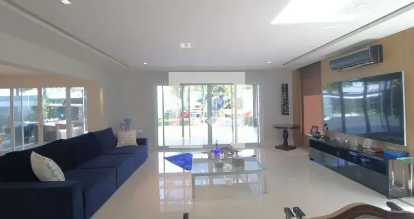 Casa para Venda - Interlagos, 4 Quartos,  637 m² - São Paulo