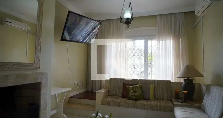 Casa para Venda - Jardim Itu-Sabará, 4 Quartos,  200 m² - Porto Alegre