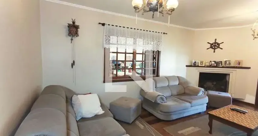 Casa para Venda - Pinheiro, 4 Quartos,  280 m² - São Leopoldo