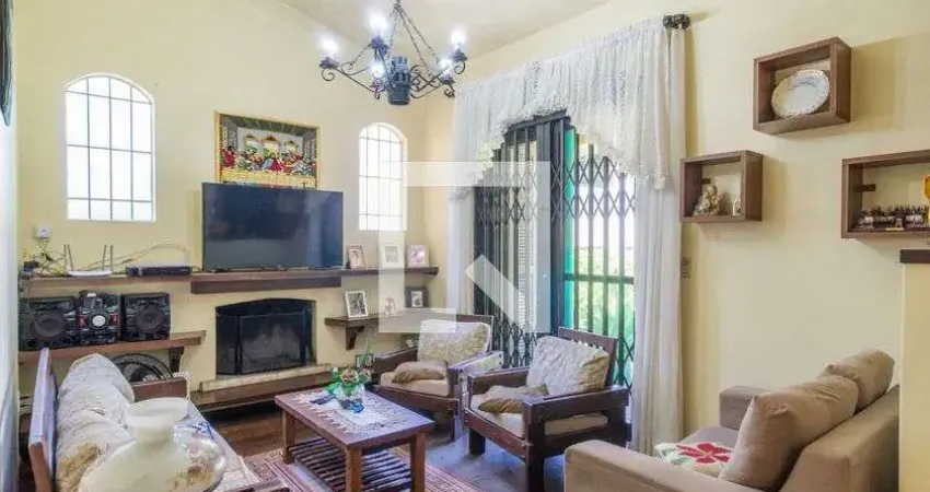 Casa para Venda - Cavalhada, 2 Quartos,  164 m² - Porto Alegre