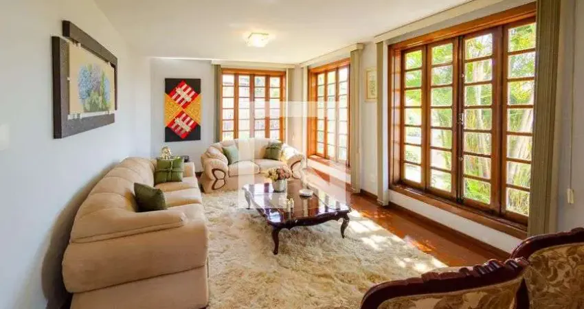 Casa para Venda - Álvaro Camargos, 4 Quartos,  366 m² - Belo Horizonte