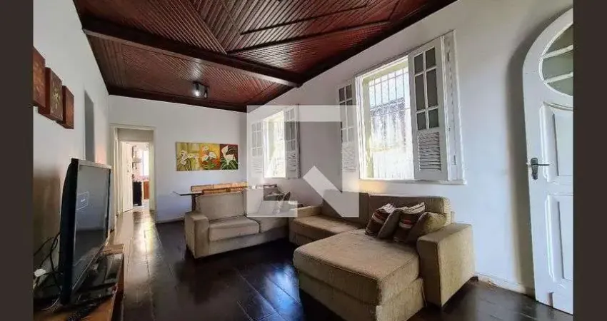 Casa para Venda - Floresta, 3 Quartos,  200 m² - Belo Horizonte