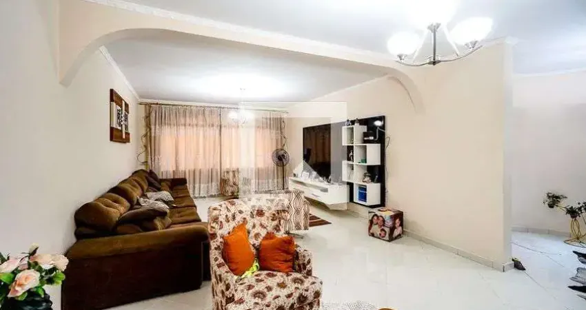 Casa para Venda - Vila Carrão, 4 Quartos,  229 m² - São Paulo