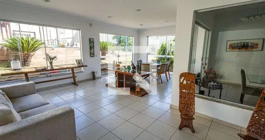 Casa para Venda - Bandeirantes, 4 Quartos,  1000 m² - Belo Horizonte