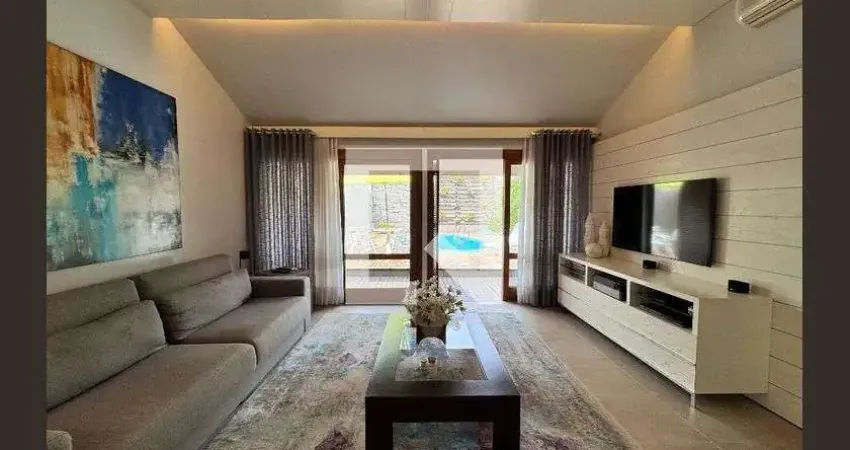Casa para Venda - Jardim América, 4 Quartos,  241 m² - São Leopoldo