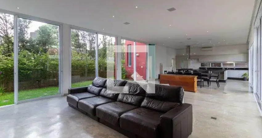 Casa para Venda - Vila Madalena, 3 Quartos,  492 m² - São Paulo