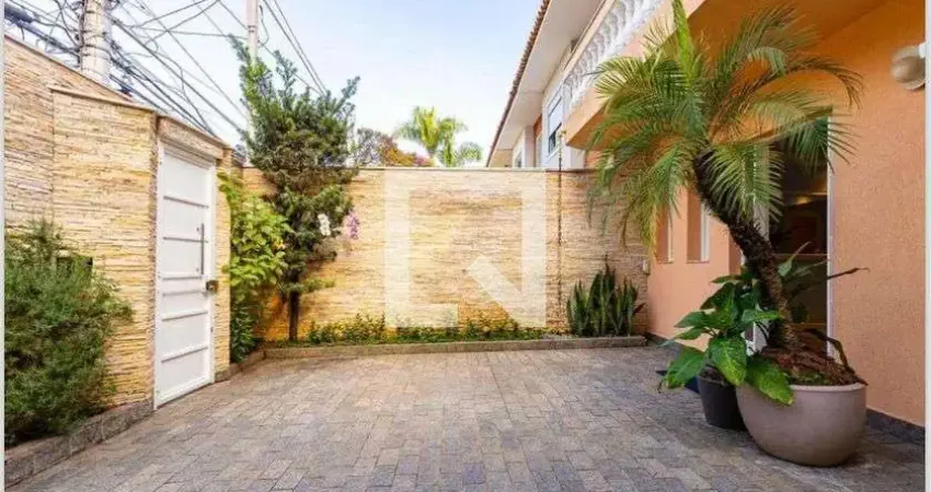 Casa para Venda - Jardim Paulistano, 4 Quartos,  220 m² - São Paulo