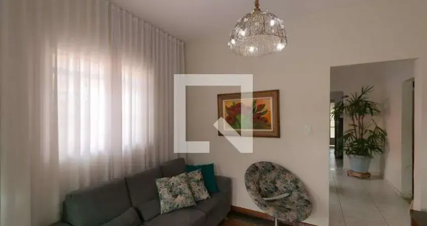 Casa para Venda - Novo Glória, 2 Quartos,  193 m² - Belo Horizonte