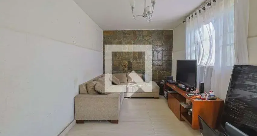 Casa para Venda - Cachoeirinha, 2 Quartos,  99 m² - Belo Horizonte