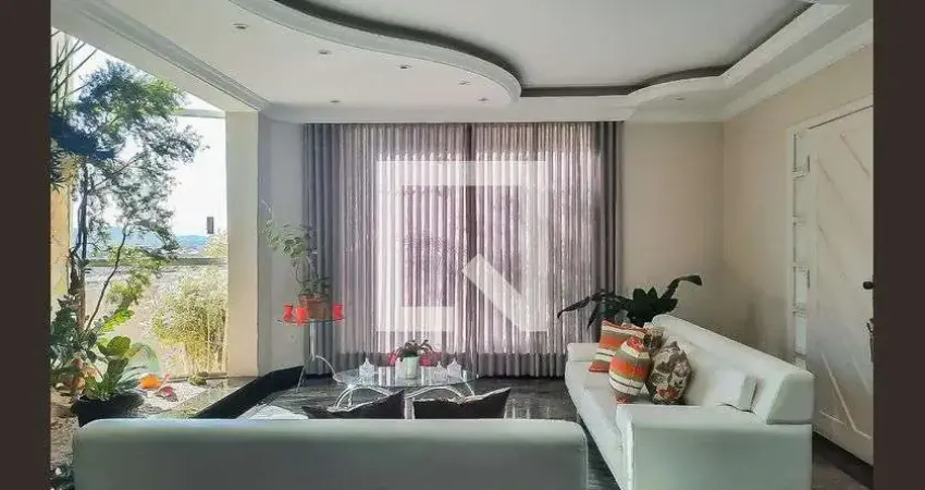 Casa para Venda - Heliópolis, 4 Quartos,  200 m² - Belo Horizonte