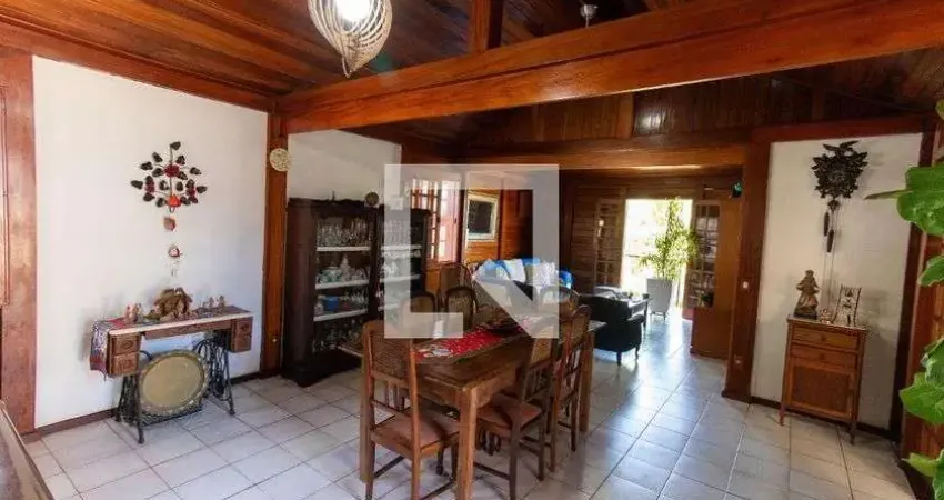 Casa / Sobrado em Condomínio para Venda - Cantagalo, 5 Quartos,  199 m² - Niterói