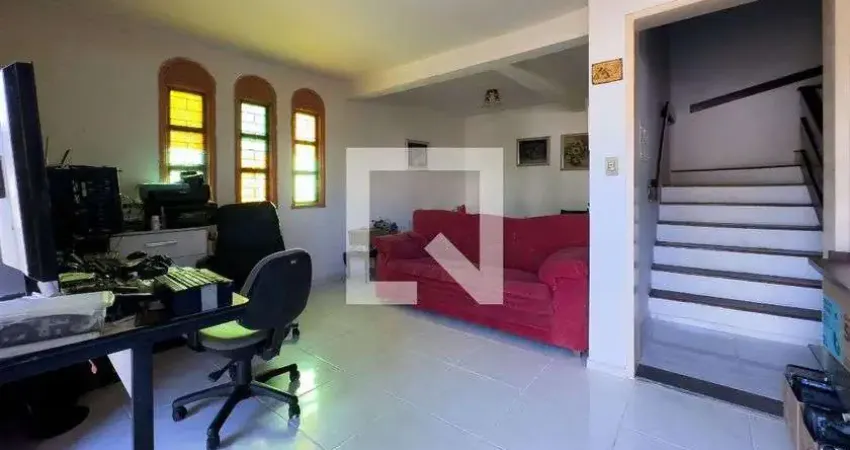 Casa para Venda - Partenon, 6 Quartos,  236 m² - Porto Alegre