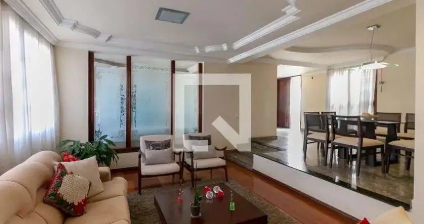 Casa para Venda - Álvaro Camargos, 3 Quartos,  400 m² - Belo Horizonte