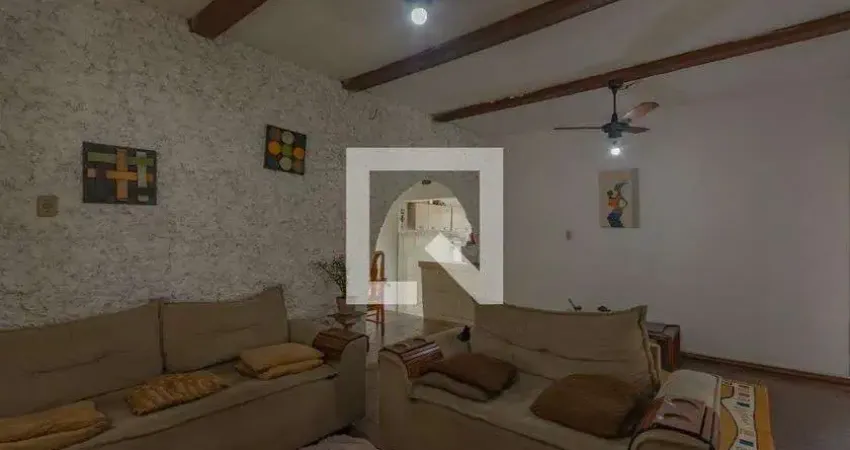 Casa para Venda - Braúnas, 3 Quartos,  130 m² - Belo Horizonte