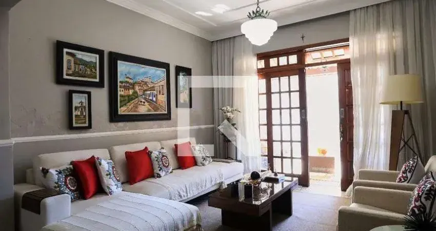 Casa para Venda - Sagrada Família, 4 Quartos,  400 m² - Belo Horizonte