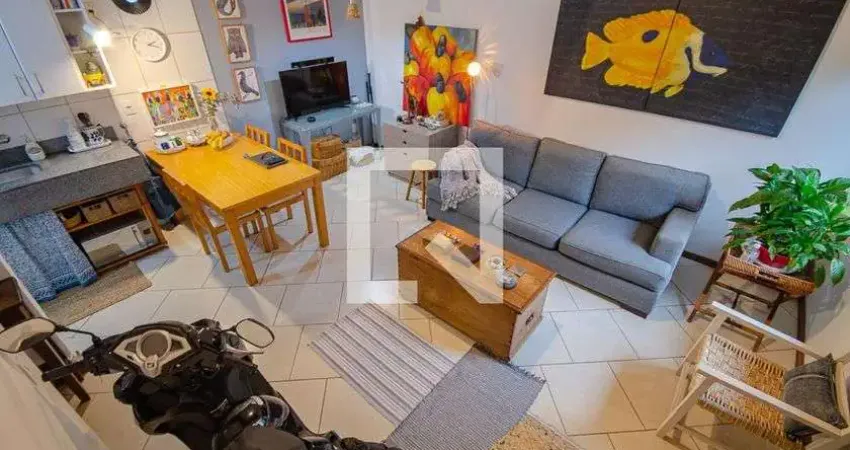 Casa / Sobrado em Condomínio para Venda - Camaquã, 2 Quartos,  65 m² - Porto Alegre