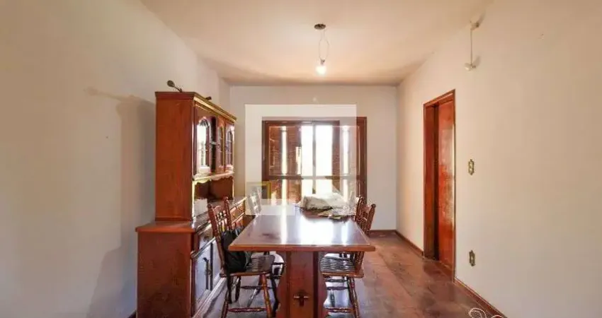 Casa para Venda - Bairro Fátima, 4 Quartos,  250 m² - Canoas