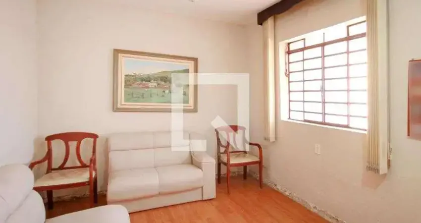 Casa para Venda - Ipiranga, 4 Quartos,  360 m² - Belo Horizonte