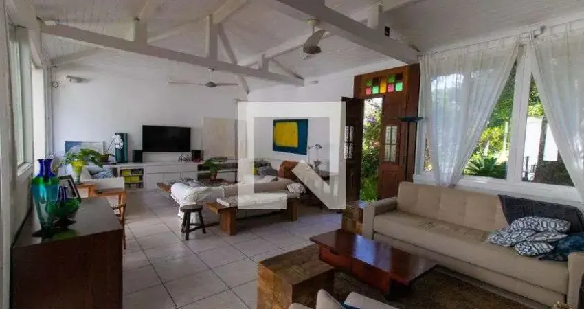 Casa / Sobrado em Condomínio para Venda - Badu, 4 Quartos,  450 m² - Niterói