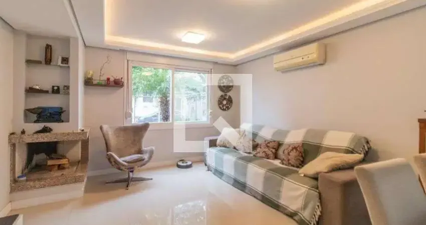 Casa para Venda - Nonoai, 3 Quartos,  200 m² - Porto Alegre