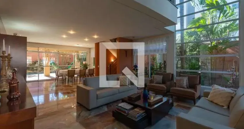 Casa para Venda - Castelo, 3 Quartos,  840 m² - Belo Horizonte