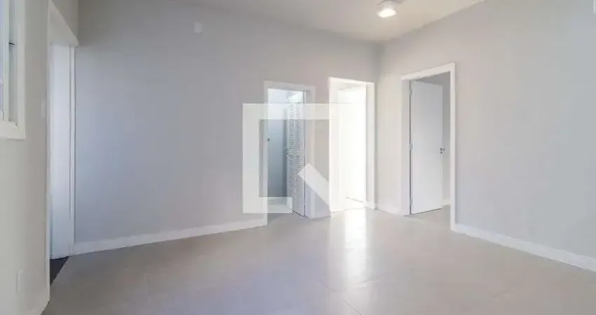 Casa para Venda - Menino Deus, 6 Quartos,  224 m² - Porto Alegre