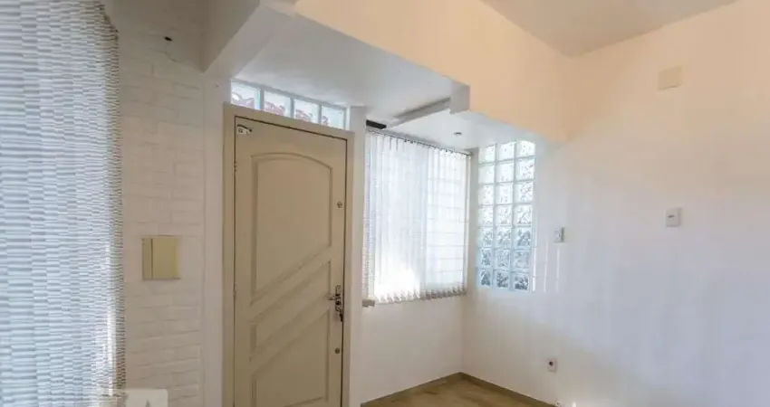 Casa para Venda - Partenon, 2 Quartos,  100 m² - Porto Alegre