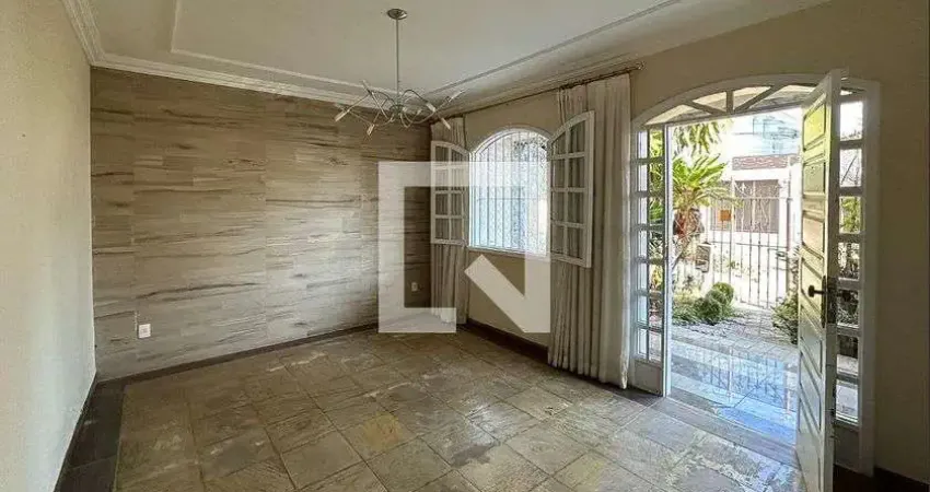 Casa para Venda - Castelo, 5 Quartos,  420 m² - Belo Horizonte
