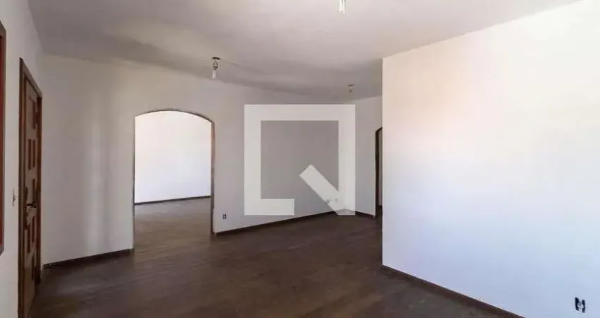 Casa para Venda - Copacabana, 3 Quartos,  220 m² - Belo Horizonte