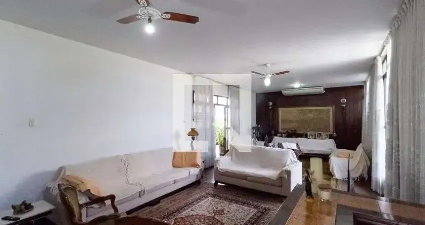 Casa para Venda - São Luíz, 3 Quartos,  339 m² - Belo Horizonte