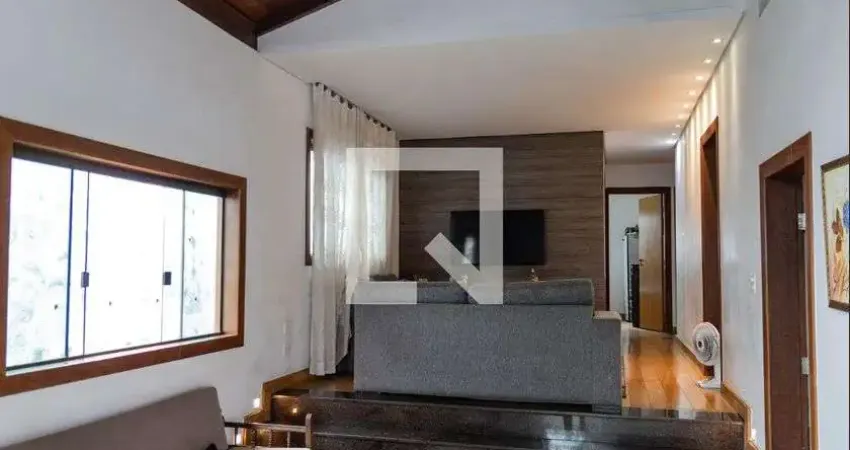 Casa para Venda - Dom Bosco, 3 Quartos,  152 m² - Belo Horizonte