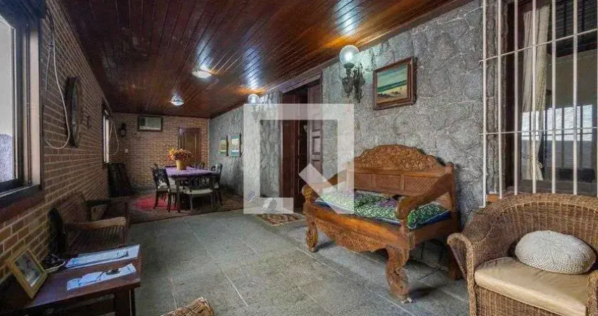 Casa para Venda - Jardim Oceânico, 5 Quartos,  300 m² - Rio de Janeiro