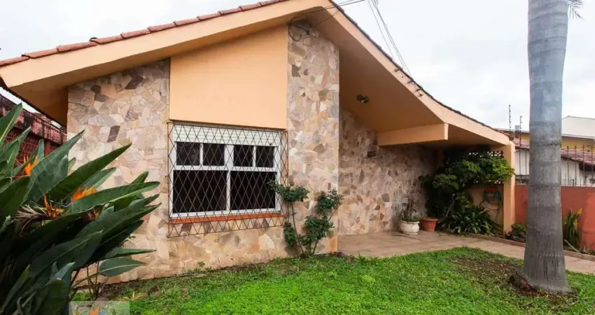 Casa para Venda - Cavalhada, 4 Quartos,  214 m² - Porto Alegre