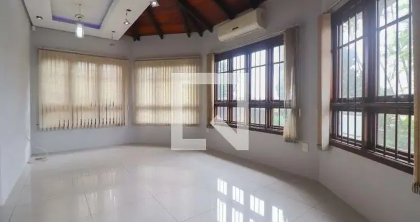 Casa para Venda - Padre Reus, 3 Quartos,  210 m² - São Leopoldo