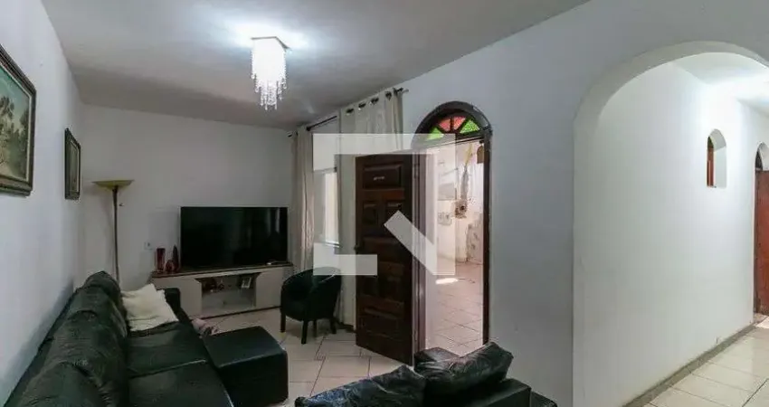 Casa para Venda - Pompéia, 3 Quartos,  200 m² - Belo Horizonte