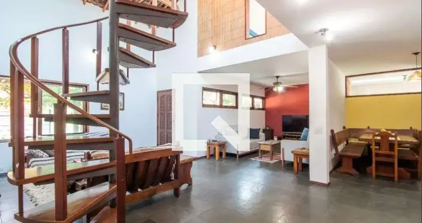 Casa para Venda - Centro, 6 Quartos,  332 m² - Osasco