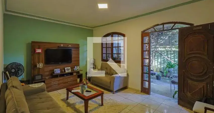 Casa para Venda - Renascença, 2 Quartos,  300 m² - Belo Horizonte