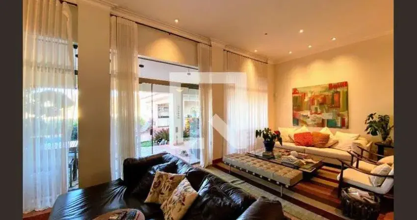 Casa para Venda - Santa Lúcia, 3 Quartos,  350 m² - Belo Horizonte