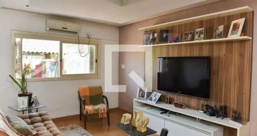 Casa para Venda - Jardim Itu-Sabará, 3 Quartos,  300 m² - Porto Alegre