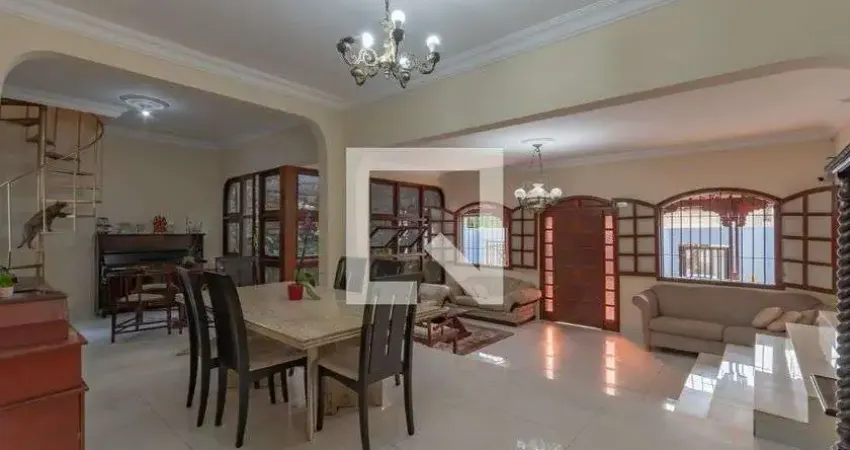 Casa para Venda - Castelo, 4 Quartos,  320 m² - Belo Horizonte