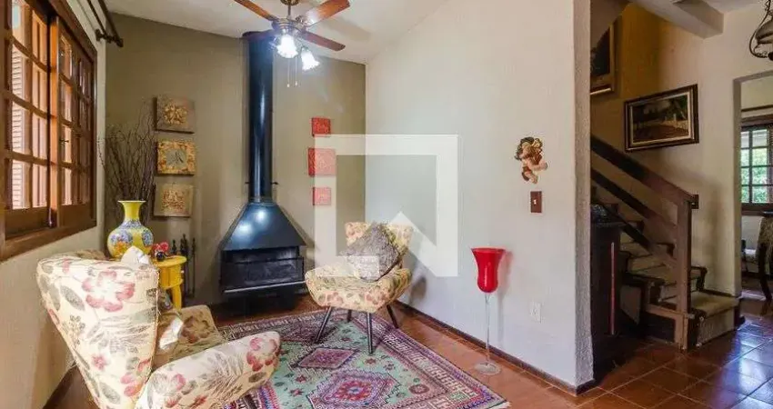 Casa para Venda - Camaquã, 4 Quartos,  235 m² - Porto Alegre