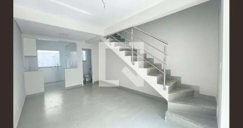 Casa para Venda - Planalto, 2 Quartos,  63 m² - Belo Horizonte
