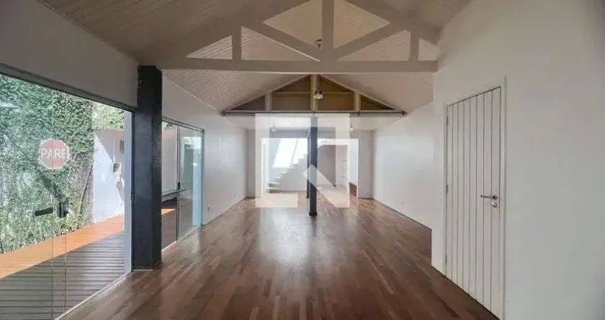 Casa para Venda - Vila Madalena, 2 Quartos,  210 m² - São Paulo