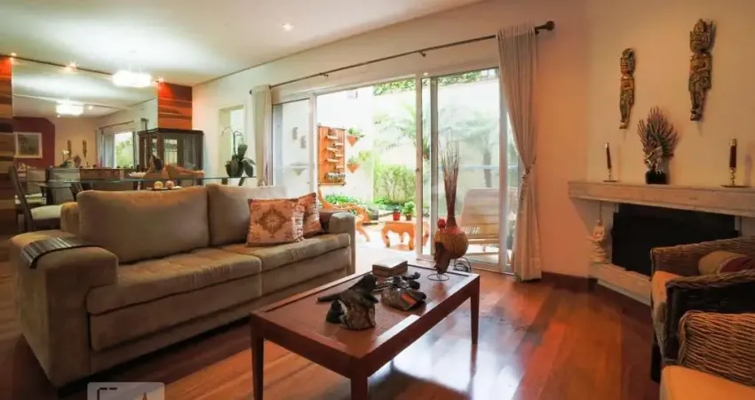 Casa / Sobrado em Condomínio para Venda - Santo Amaro , 4 Quartos,  300 m² - São Paulo