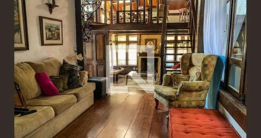 Casa para Venda - Santa Efigênia, 3 Quartos,  127 m² - Belo Horizonte