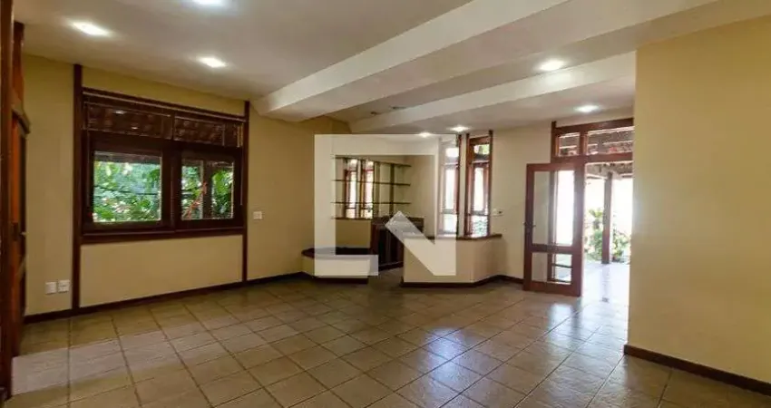 Casa / Sobrado em Condomínio para Venda - Cantagalo, 7 Quartos,  675 m² - Niterói