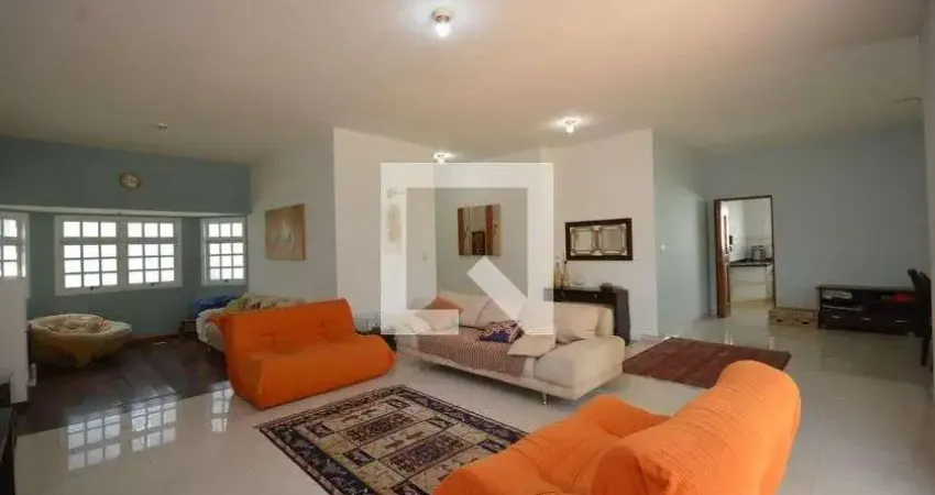 Casa para Venda - Interlagos, 3 Quartos,  980 m² - São Paulo