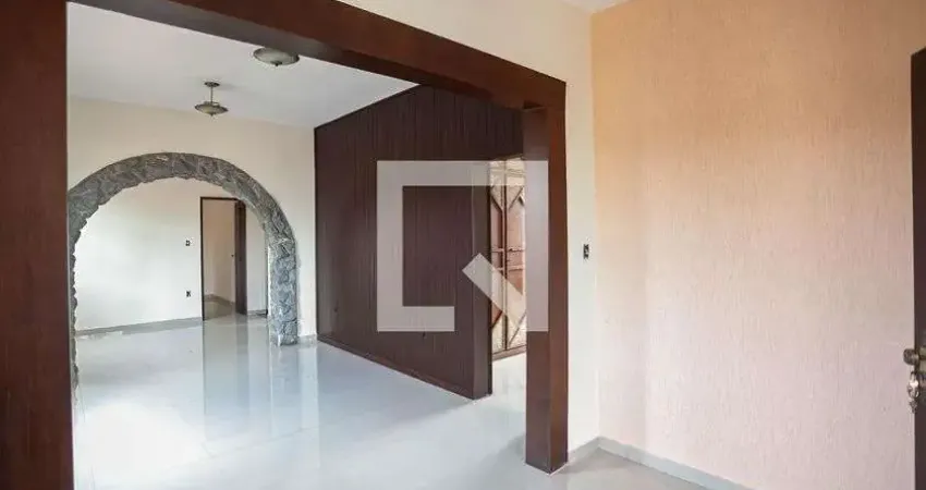 Casa para Venda - Sagrada Família, 3 Quartos,  261 m² - Belo Horizonte